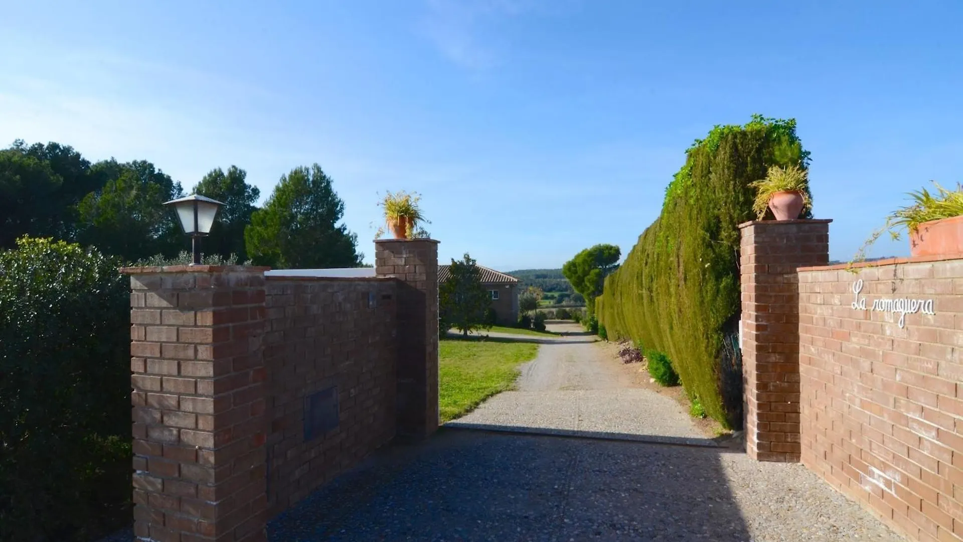 Apartment La Romaguera Garrigolas Villa
