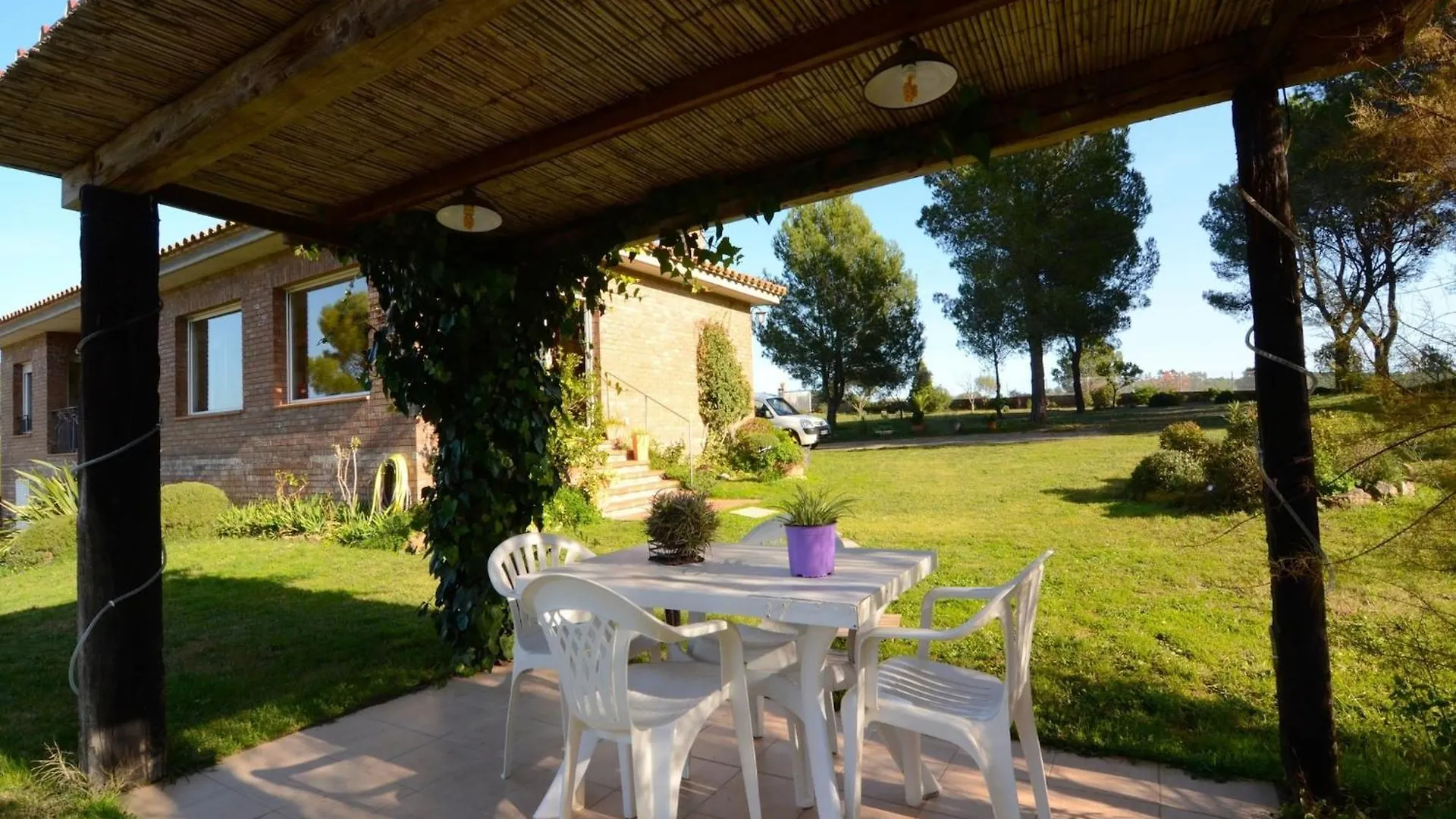 Apartment La Romaguera Garrigolas